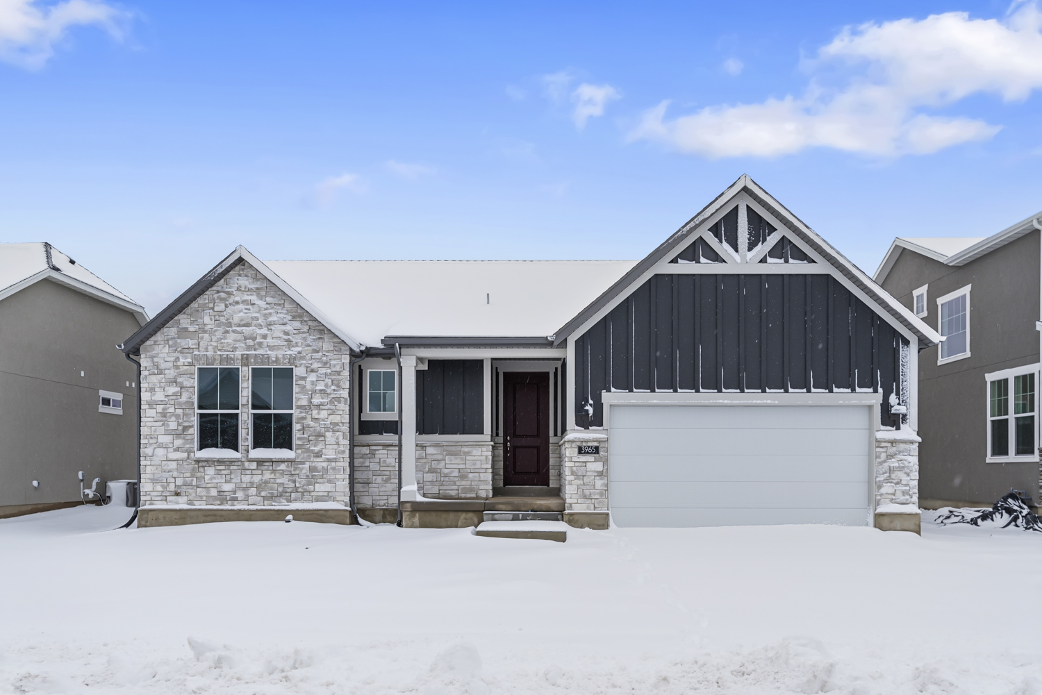 Holbrook Place Collection821, UC, 