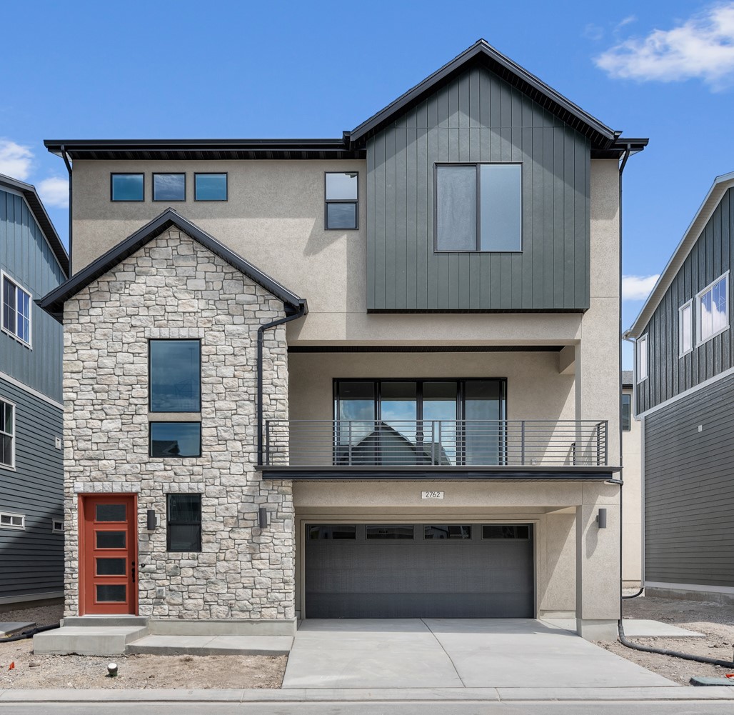 Holbrook Place E Villas518, UC, 