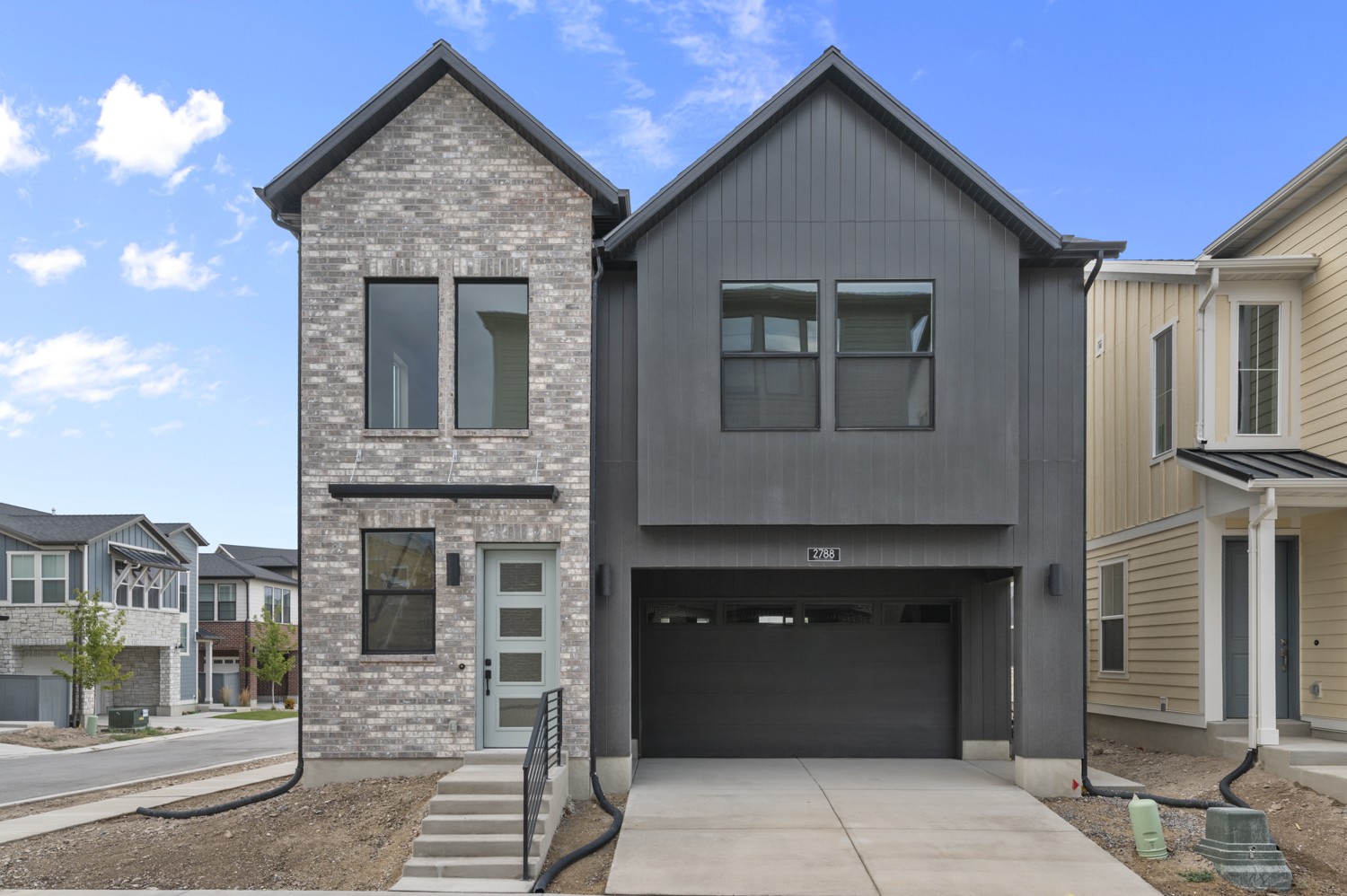 Holbrook Place E Villas639, UC, 