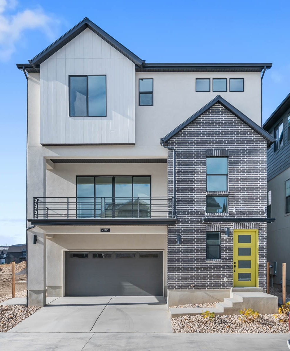 Holbrook Place E Villas637, UC, 