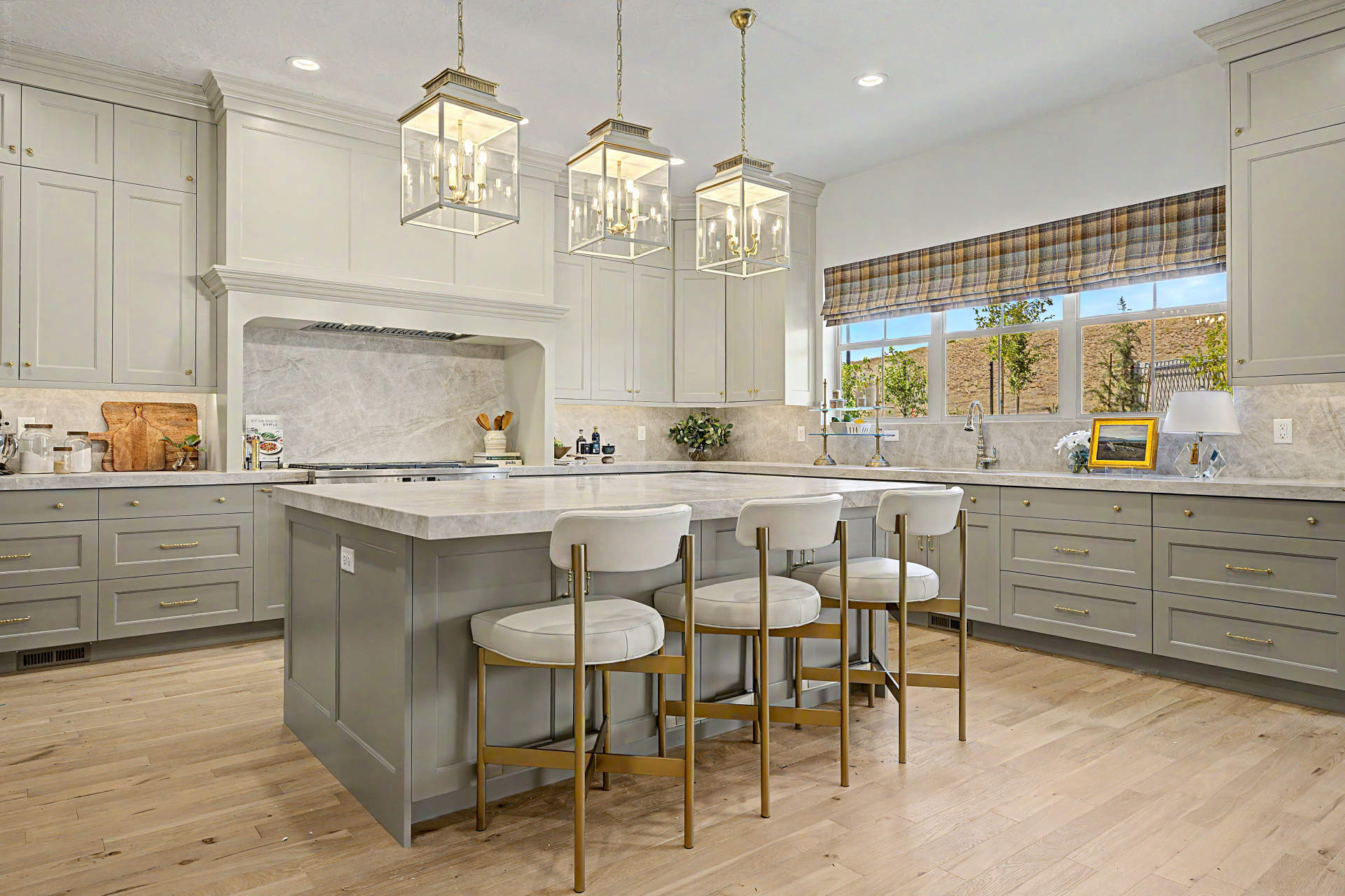 Large open kitchen in The Aberdeen